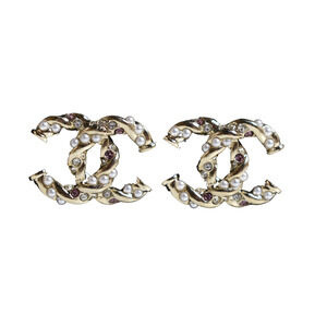 Chanel 23B Gold Pink Pearl Crystal CC Logo Classic Drop Statement Stud Earrings